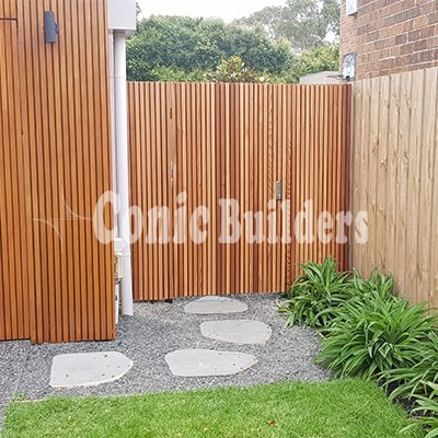 Colorbond Fence by Conic construction